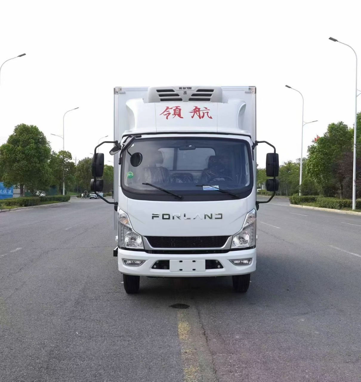 FOTON  M5 4.2-Meter Blue-Plate Refrigerated Truck (National VI Refrigerated Box Truck)