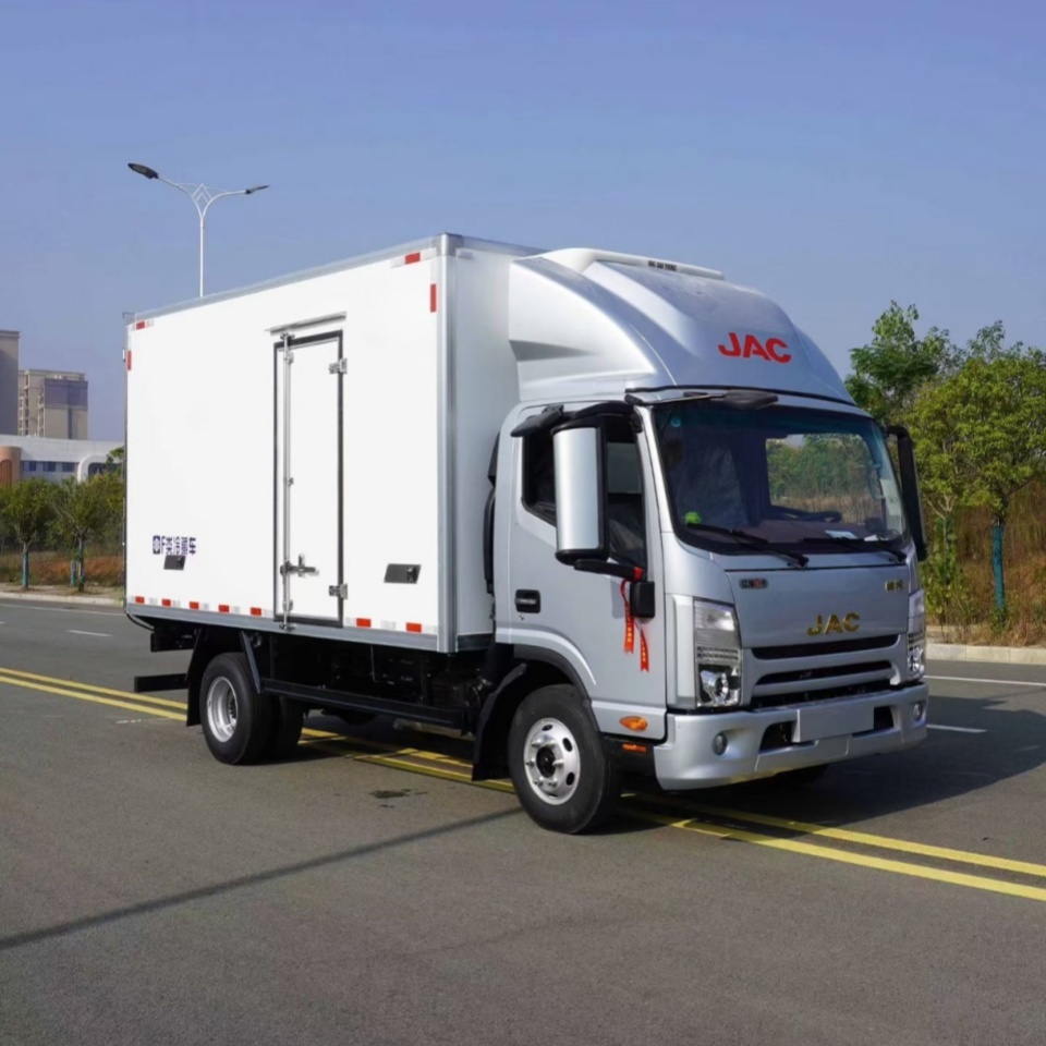 JAC 4.2-meter Wide-body Blue License Refrigerated Truck (Cold Chain Fresh-Keeping Transport Vehicle)