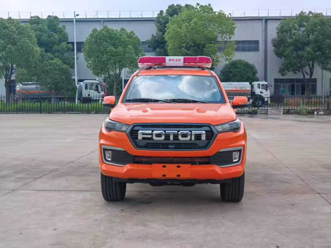 Fire fighting truck