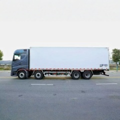 9.6m Auman Galaxy 7-620HP Refrigerated TruckCab Specifications: Galaxy Interior, High-roof & High-floor