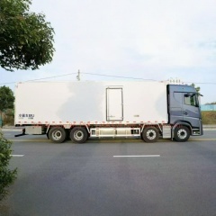 9.6m Auman Galaxy 7-620HP Refrigerated TruckCab Specifications: Galaxy Interior, High-roof & High-floor