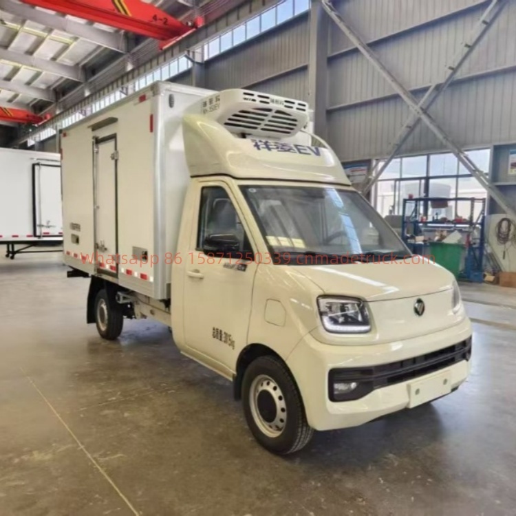 Xiangling Q Pure Electric 4×2 Refrigerated Cold Chain Vehicle, engine horsepower 102, maximum speed limit 90Km/h