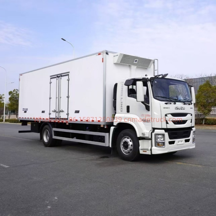 Isuzu 4*2 refrigerated cold chain truck with 5550mm wheelbase