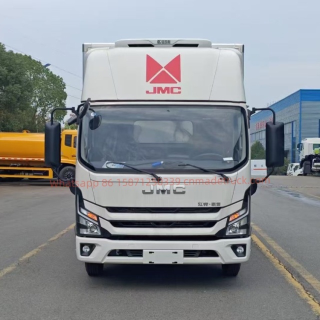 4.2m JMC New Kaiyun Wide-cab  Refrigerated Truck  engine horsepower164hp  payload capacity1095kg