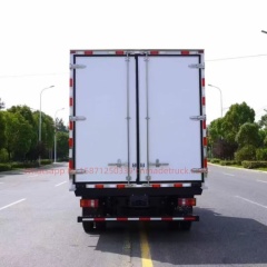 SINOTRUK Captain T5 Refrigerated Truck   wheelbase3360mm    payload1155kg  tire specification750R16LT 12PR 