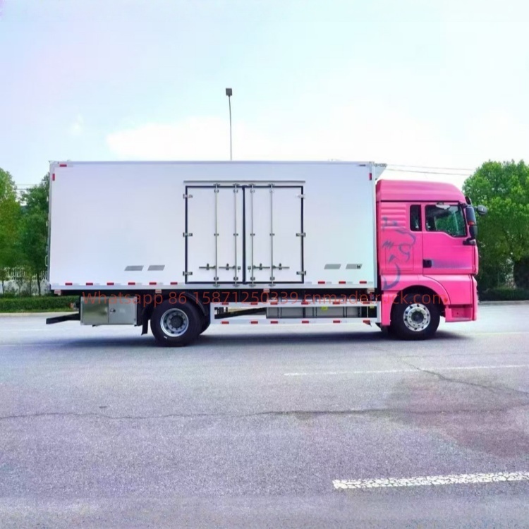 SINOTRUK SITRAK Refrigerated Truck (Pink) engine horsepower345hp emission standard Euro 6 maximum speed89Km/h