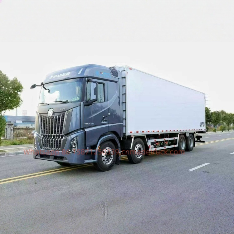9.6-meter Auman Galaxy 7-620 HP 8×4 cold chain refrigerated truck, maximum speed limit 89km/h
