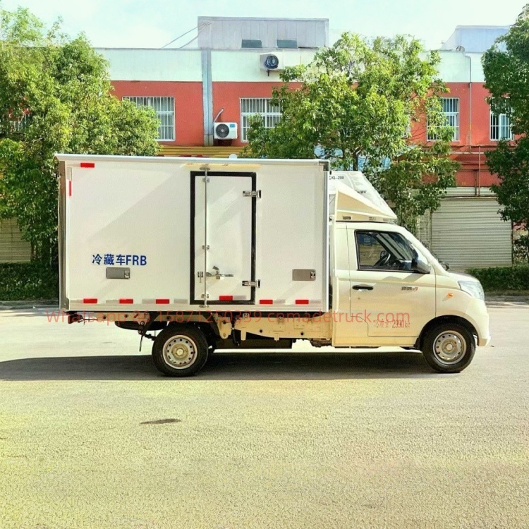 Foton Xiangling V1 4×2 cold chain refrigerated truck, 1.6L displacement, 98 horsepower, maximum speed limit 105km/h