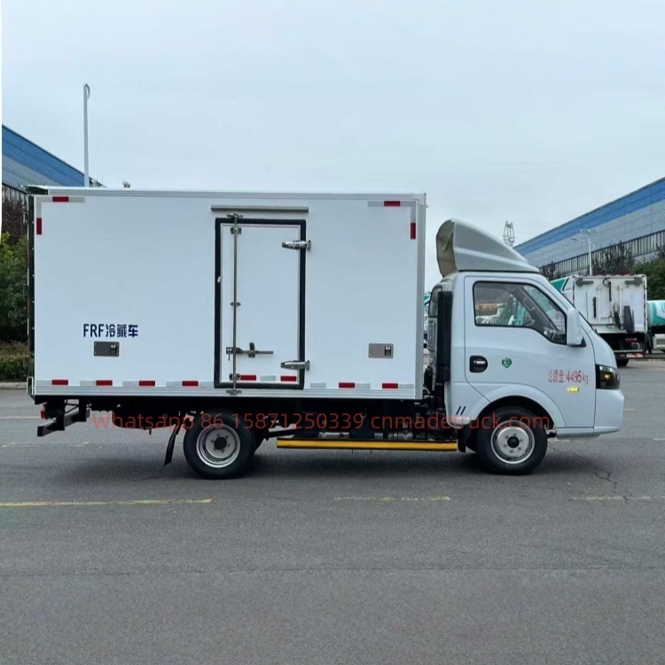 DFL Tuyu T5 4×2 Diesel Cold Chain Refrigerated Truck, maximum speed limit 110km/h, wheelbase 2280mm
