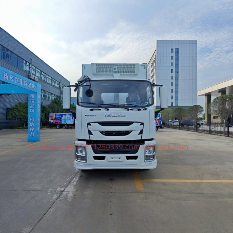 Isuzu 98HP Cold Chain Refrigerated Truck Mobile ice cream truck