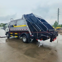 五十铃出口俄罗斯压缩垃圾车五十铃120马力发动机