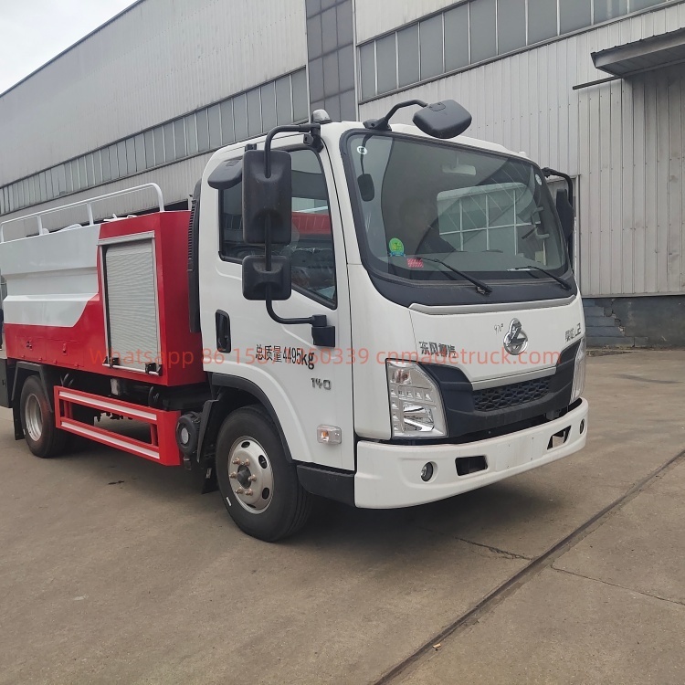 LZ Motor high-pressure cleaning truck, Yuchai 140 horsepower, 3360mm wheelbase