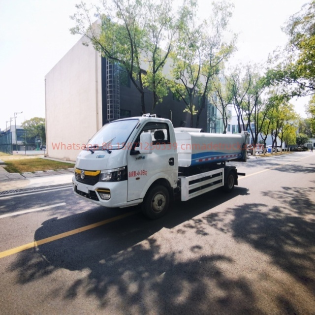 东风途逸5000升餐厨垃圾车全柴95马力发动机3300毫米轴距