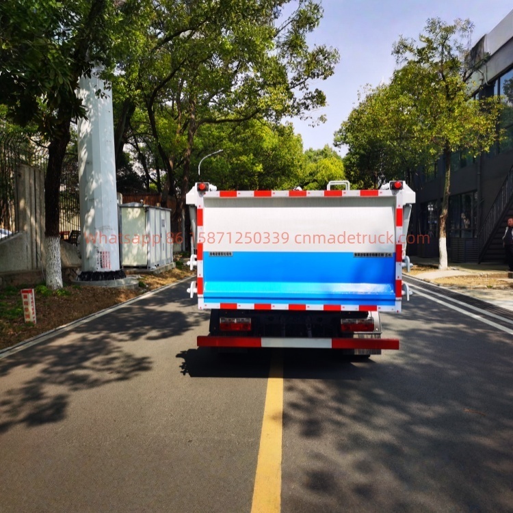 DFL Tuyi 5000-liter kitchen waste truck powered by a Quanchai 95-horsepower engine with a 3000mm  wheelbase