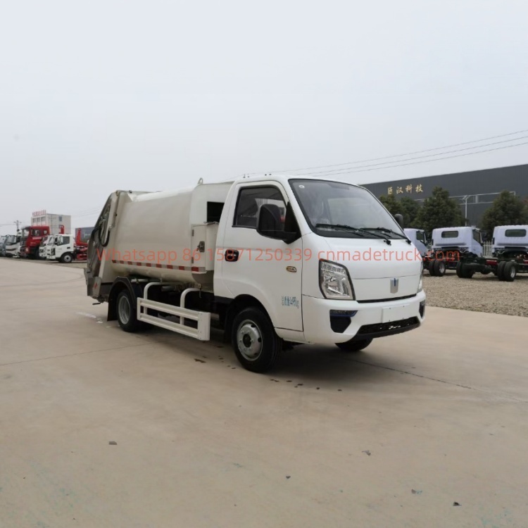 Geely V5E all-electric compressed garbage truck with a wheelbase of 2850mm
