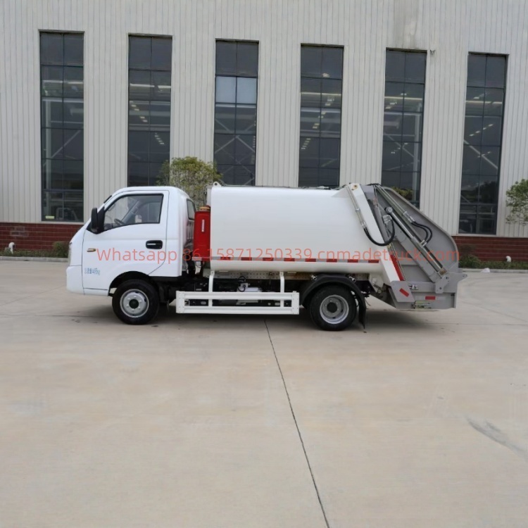 Geely V5E all-electric compressed garbage truck with a wheelbase of 2850mm