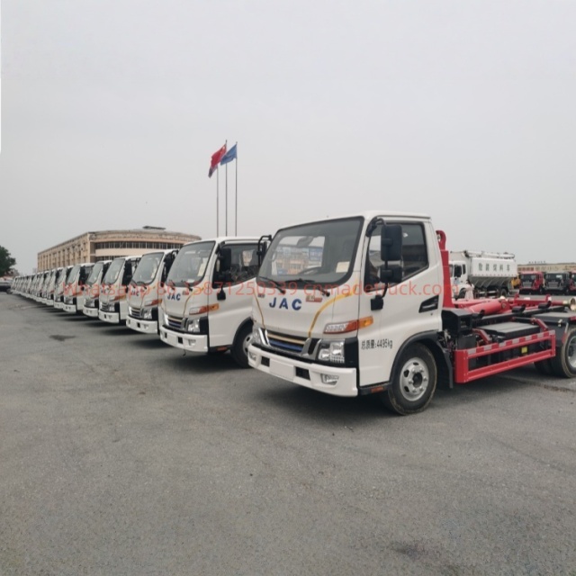 JAC blue-plate hook-arm garbage truck, Yunnei 150 horsepower, wheelbase 3300 mm