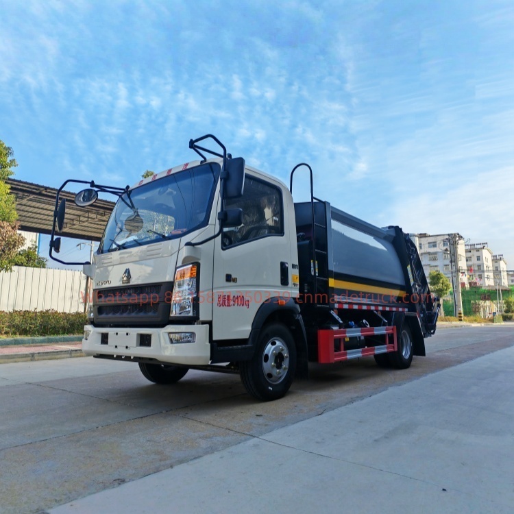 Sinotruk Howo compressed garbage truck, Weichai engine with 150 horsepower, wheelbase of 3280mm