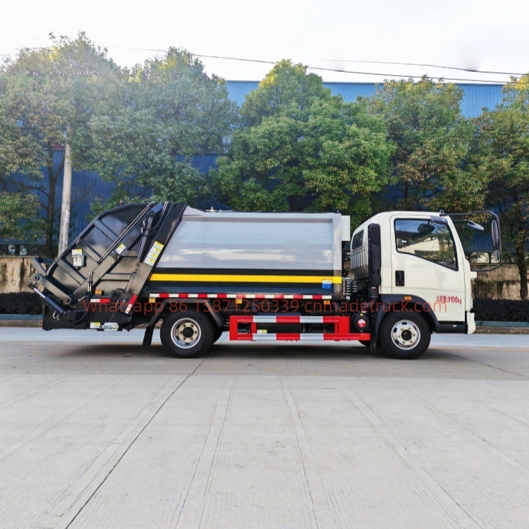 Sinotruk Howo compressed garbage truck, Weichai engine with 150 horsepower, wheelbase of 3280mm