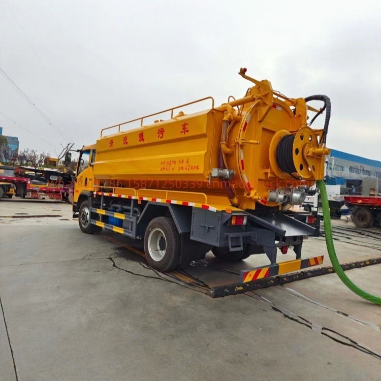 Sinotruk Homan 12,500-liter side-mounted cleaning and sewage suction truck, Weichai 190 horsepower, 3900 mm wheelbase