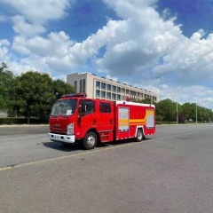 Isuzu water tank fire truck 3815 wheelbase Tank volume2000-3500 liters