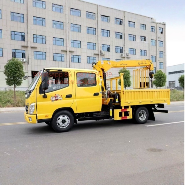 福田双排随车吊卡车3360毫米轴距提升高度10米