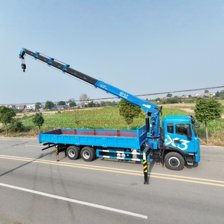 DFL Changxing X3 rear eight-wheel truck with Changxing crane, wheelbase of 5900 millimeters