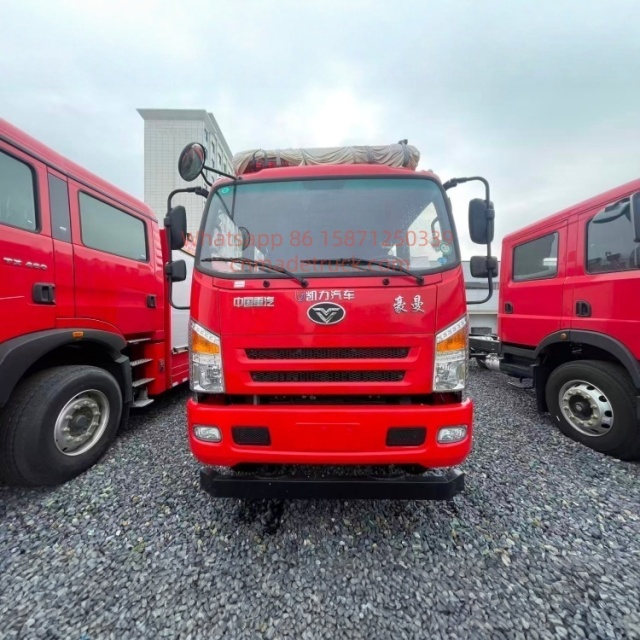 重汽4方水罐消防卡车