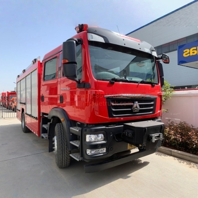 重汽汕德卡6吨消防车