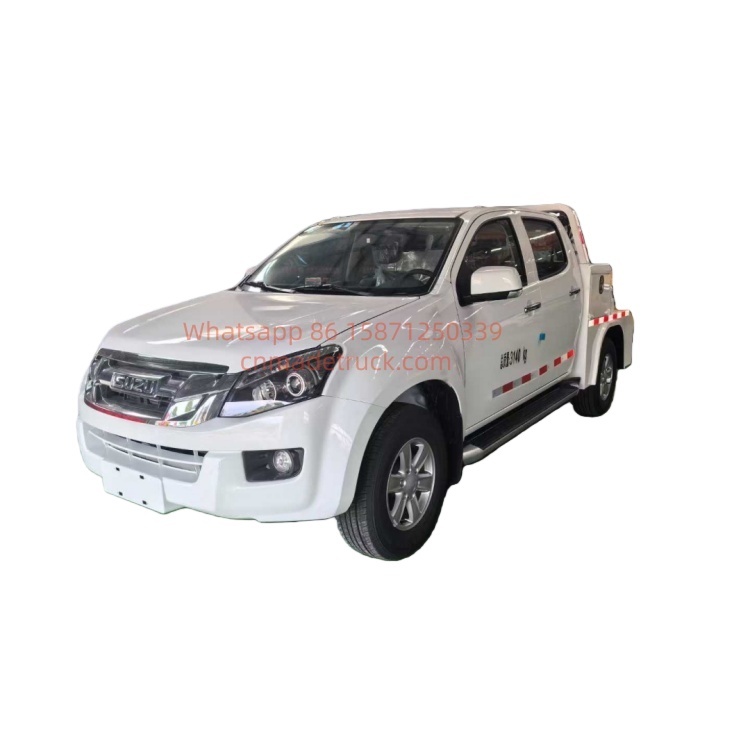 Isuzu pickup truck wrecker Road rescue vehicle Tow truck Accident tow truck Road wrecker