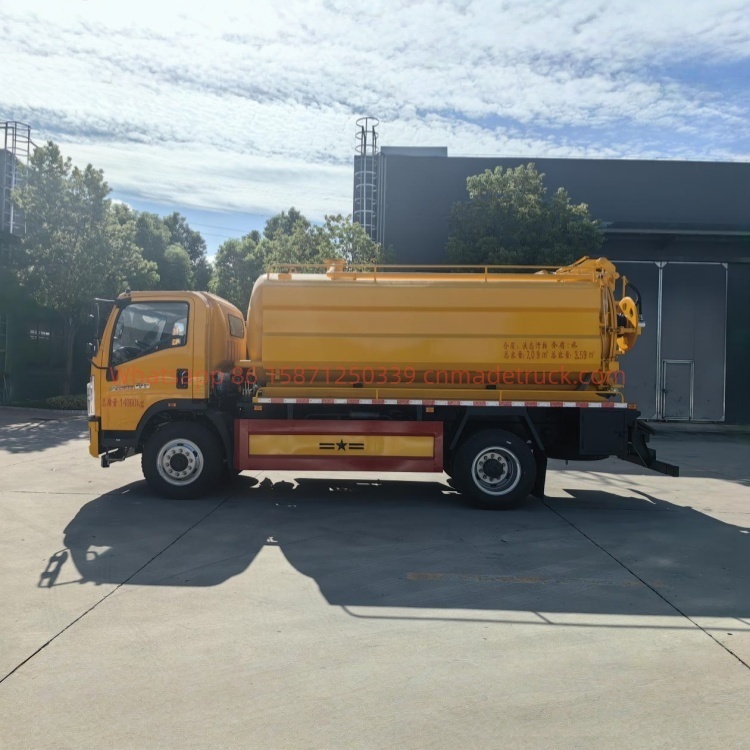 Sinotruk Howo cleaning and sewage suction truck with a 3800mm wheelbase