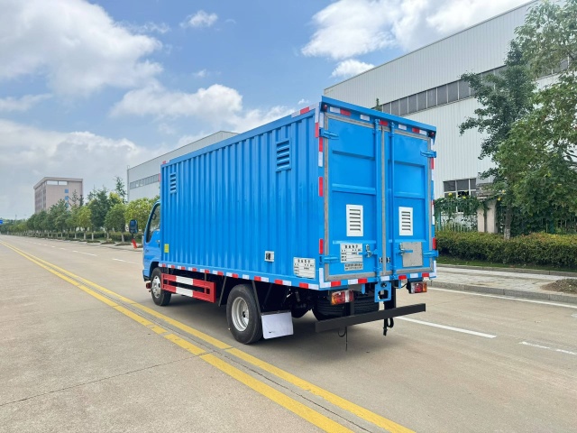 Isuzu box truck, logistics transport truck, urban distribution truck