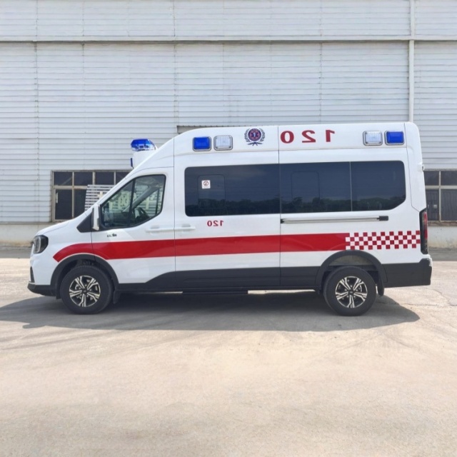 Ford T8 Long-axis - National VI -Guardianship type AmbulanceNegative Pressure Ambulance