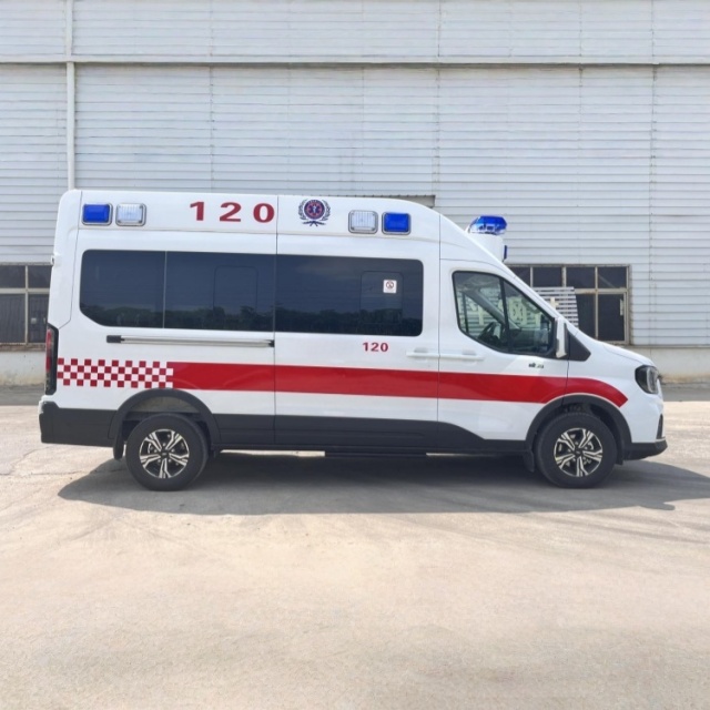 Ford T8 Long-axis - National VI -Guardianship type AmbulanceNegative Pressure Ambulance