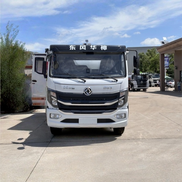 Dongfeng 10.2 cubic meter refueling tank truck