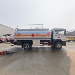 Dongfeng T5 15.5 cubic meter oil tank truck