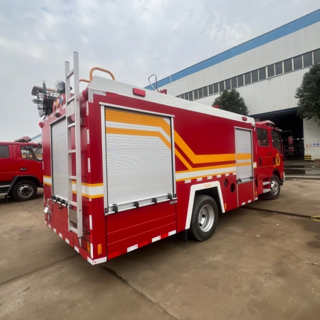五十铃消防卡车
