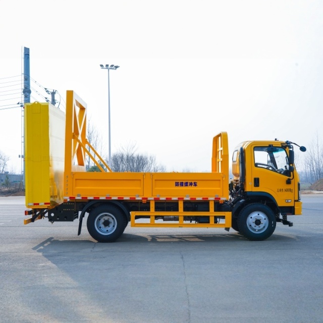 Dongfeng Commercial Anti-Collision Buffer Truck 3800mm wheelbase