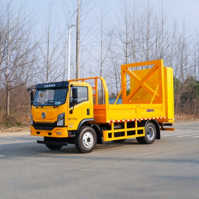 Dongfeng Commercial Anti-Collision Buffer Truck 3800mm wheelbase