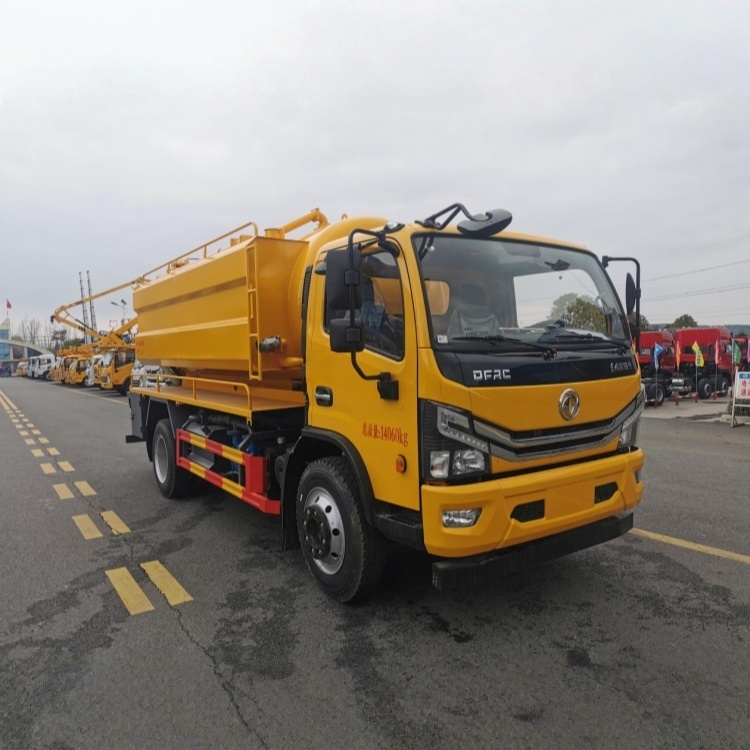 DFL Duolika sewage suction truck, Yuchai 165 horsepower, 3800mm wheelbase