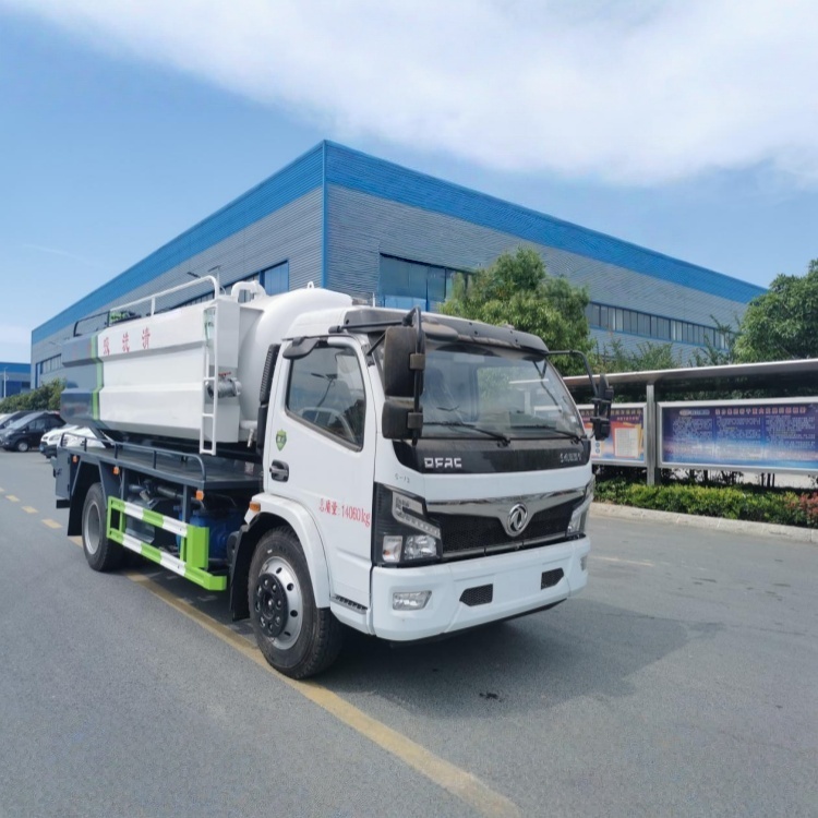 DFL Furika suction truck powered by Yuchai 135 horsepower engine with a displacement of 2970L