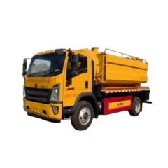 重汽豪沃潍柴220马力清洗吸污卡车4000mm轴距