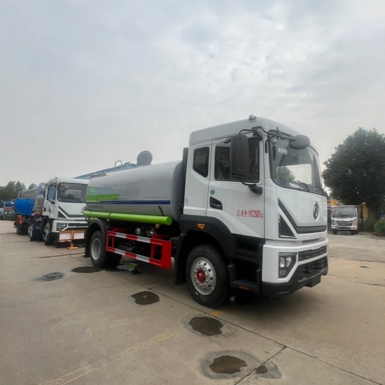 DFL Furika sprinkler truck equipped with a Yunnei 170-horsepower engine and a wheelbase of 3800mm