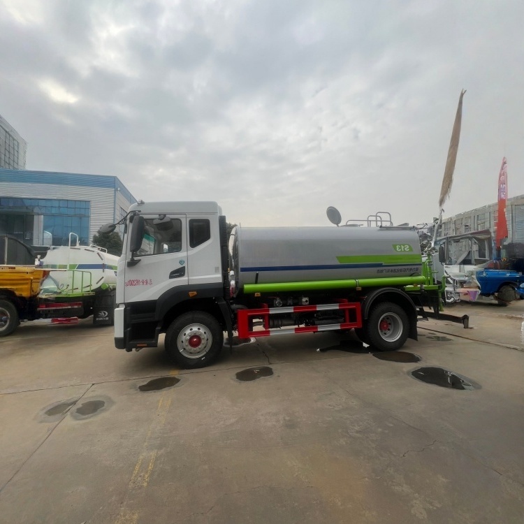 DFL Furika sprinkler truck equipped with a Yunnei 170-horsepower engine and a wheelbase of 3800mm