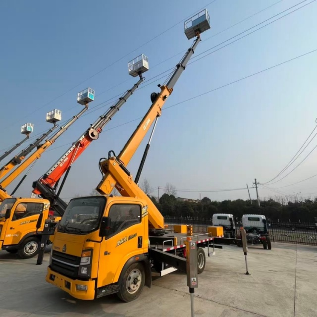 Sinotruk Howo Blue Plate Telescopic Boom (Straight Boom) Aerial Work Vehicle