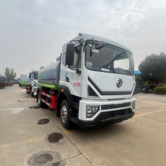 东风福瑞卡洒水卡车云内170马力发动机3800毫米轴距