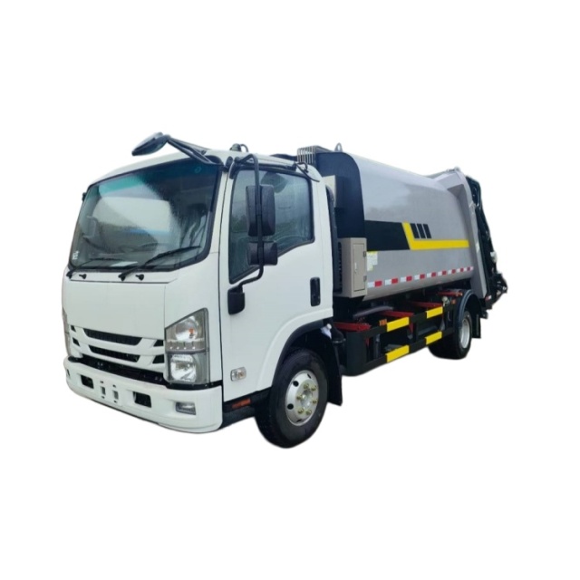 五十铃出口俄罗斯压缩垃圾车五十铃120马力发动机