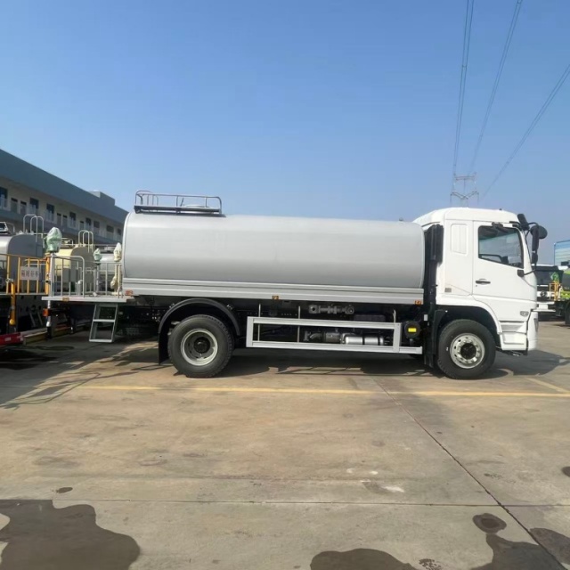 Shaanxi Automobile Delong L3000 12000L Sprinkler Truck