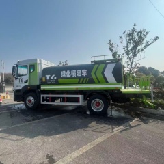 DFL Huashen T6 10.6 cubic meter green sprinkler truck