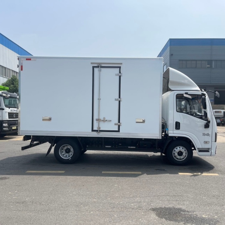Shacman Pure Electric New Energy Refrigerated Truck (4.2-meter Blue License Box-type Cold Chain Light Truck)